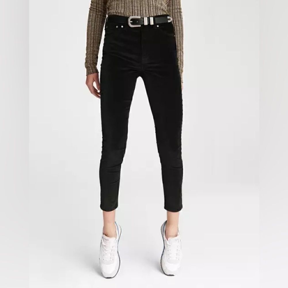 Rag & Bone NWT High Rise Black Velvet Skinny Pant. Size 26.